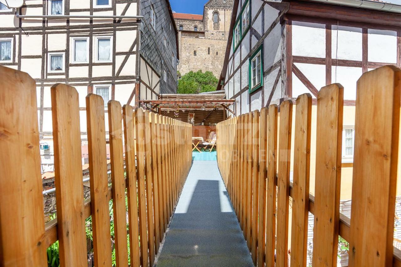 Apartments Unter Dem Schloss Quedlinburg Buitenkant foto